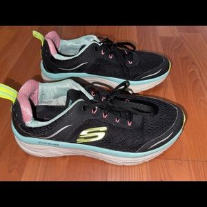 Bundle and Save❤️ Skechers size 8 womens!